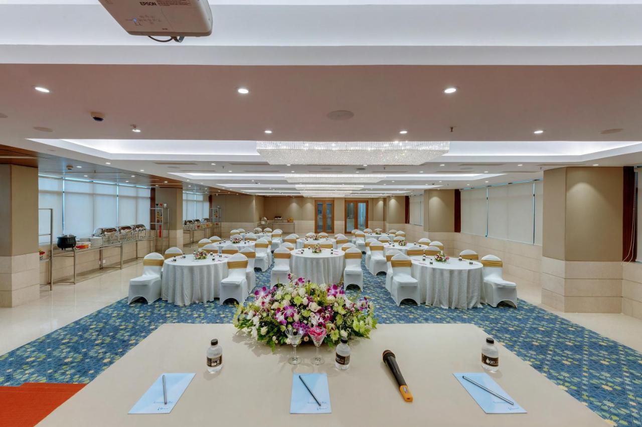 Hotel The Fern Residency Turbhe à Navi Mumbai Extérieur photo